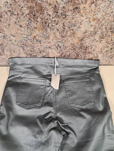 Womens Marks and Spencer jeggings silver leather look Size UK 18  EU 46  BRAND NEW BNWT