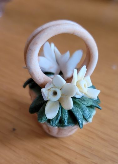 Collectible miniature flowers