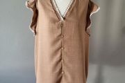 Shein brown blouse w/white trim, Size 2XL / UK20, Brand new