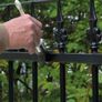 2.5 Litres oil-based, non-peel multi-surface paint suitable for all surfaces with built-in rust inhibiting qualities Image 2