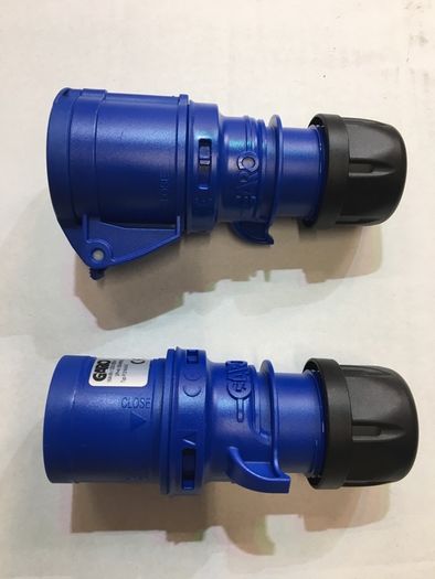 16 Amp Blue Plug and socket 3 Pin set 230V