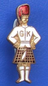 SCOTS BANDSMAN GK - a vintage and detailed enamel badge