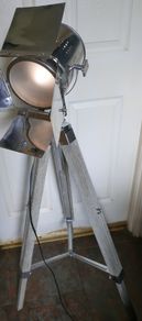 Adjustable Tripod Floor Lamp
