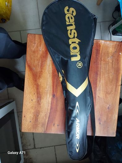 Senston Armor Badminton set, 2 Rackets and Tube of shuttlecocks, in lovely case