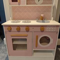 Kids Kitchen