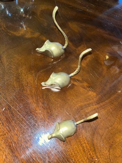 Three brass vintage mice