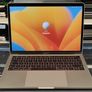 Apple MacBook Pro 13" TOUCH BAR/ Mid 2017 Silver i7 3.5GHz 16GB 500GB SSD A1706 (Battery Cycle: 250) Image 2