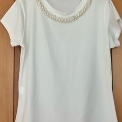 Ladies White Top with Pearls