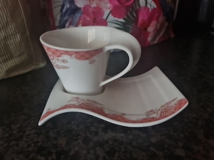Tea cups