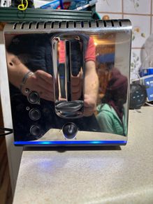 russel and hobs toaster