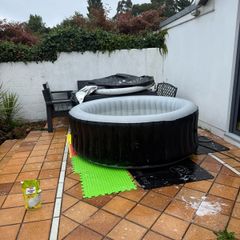 Hot tub (with puncture)