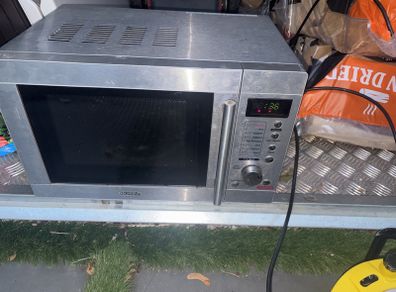 Microwave