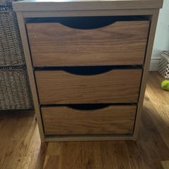 Bedside table
