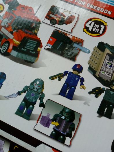 Transformers KRE-O Optimus Prime v Megatron