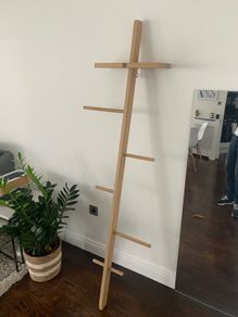 valet stand