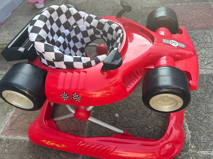 Babylo car style walker