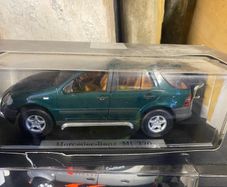 1:18 Mercedes ML jeep diecast. Genuine model