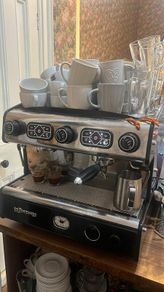 Coffee Machine and 2 Grinders