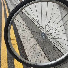 front wheel 28 inches