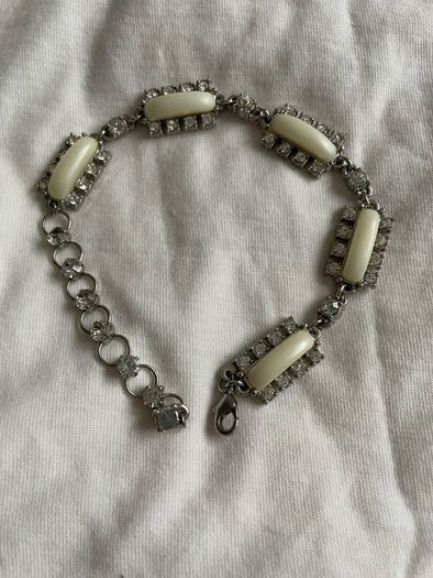 Karen Millen  Bracelet and earrings