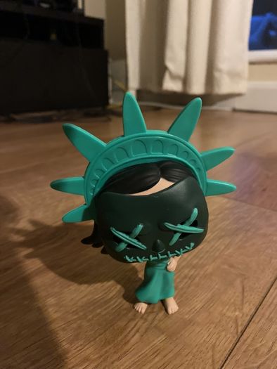 Vinyl pop figure