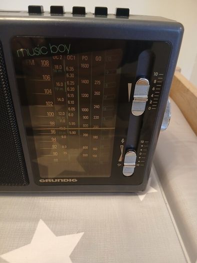 Vintage Grundig Music Boy 160 Multi-Band Radio