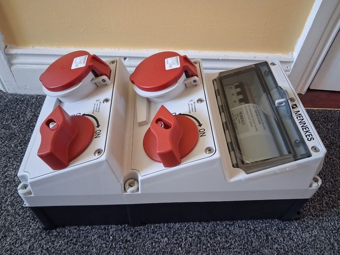 Postage - Mennekes - 937560 AMAXX IP44 Double Wall Socket