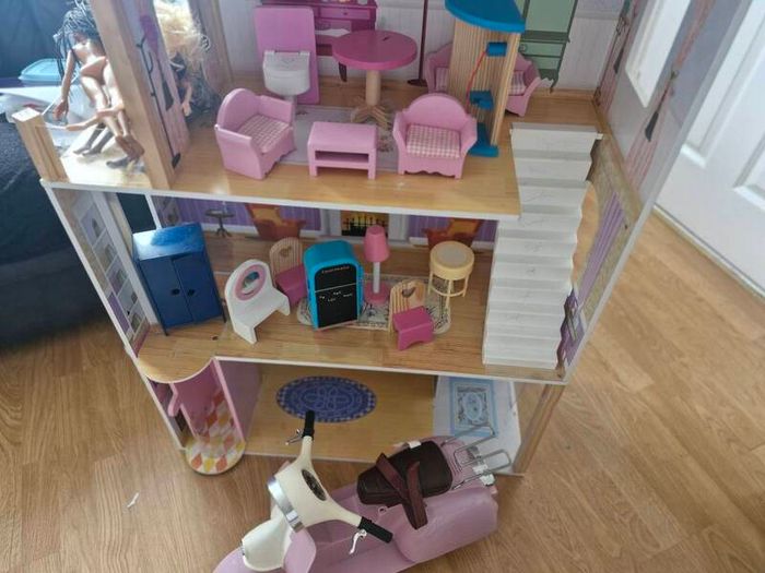 dolls house