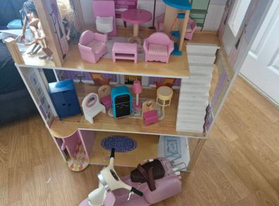 dolls house