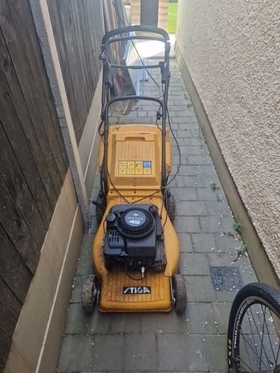 Stiga Self propelled Lawn mower