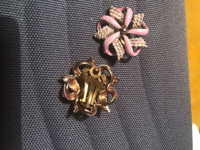 vintage clip on earrings