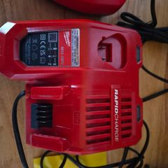 Milwalkee M18-M12 Fast charger.