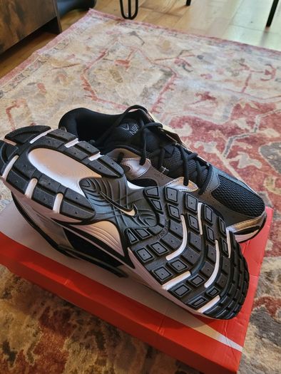 Nike trainers UK12  UK13