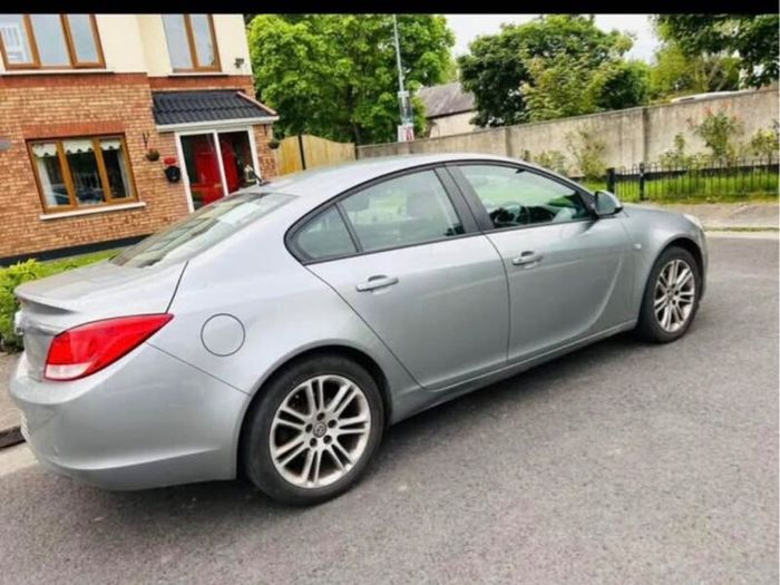 Opel Insignia 2011