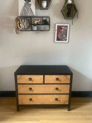 chest of drawers/hall stand