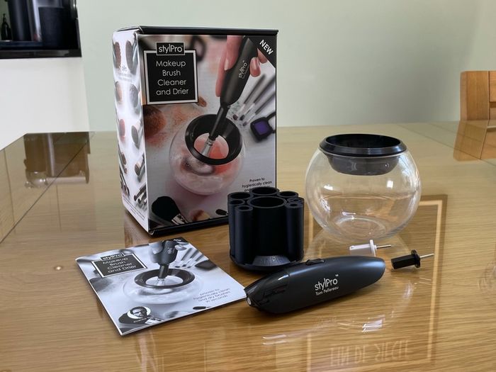 StylPro Makeup Brush Cleaner and Dryer - Perfect Condition