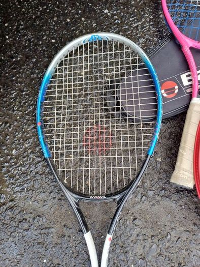 6 Long tennis rackets