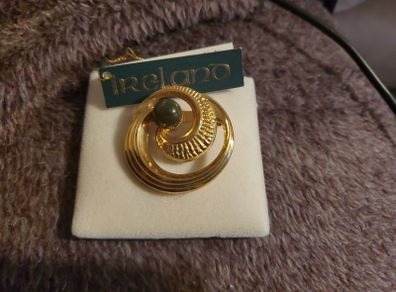brooch