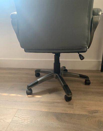 Executive Grey Office Chair, As New, Collection Only (Limerick)
