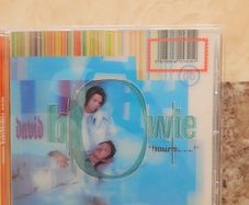 Bowie CD  - Hours