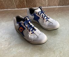 golf shoes