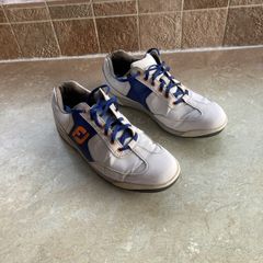 golf shoes