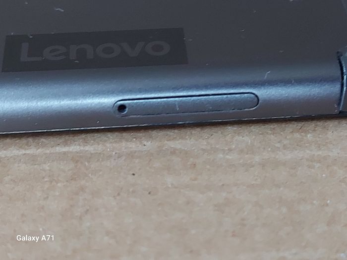 Lenovo Tab M8, Model TB-8505F, 32GB, working perfect, Top left hand coener has some slight damage, minor