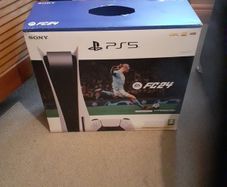 PS5 Disc Version FC24 Box
