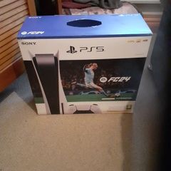 PS5 Disc Version FC24 Box