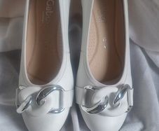 White Leather Gabor Ballet Pumps