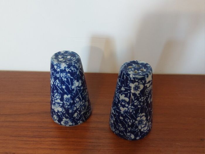 Fabulous Pair of Salt and Pepper Shakers in the Style of Burleighware "Blue Calico Pattern", but no Backstamps, Missing Stoppers