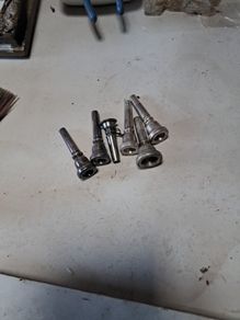 6 mouth pieces