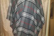 Art of the Scarf Tie Rack Poncho Brand new  Postage included