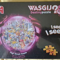 BRAND NEW Wasgij Destiny No10 High Street Hassle